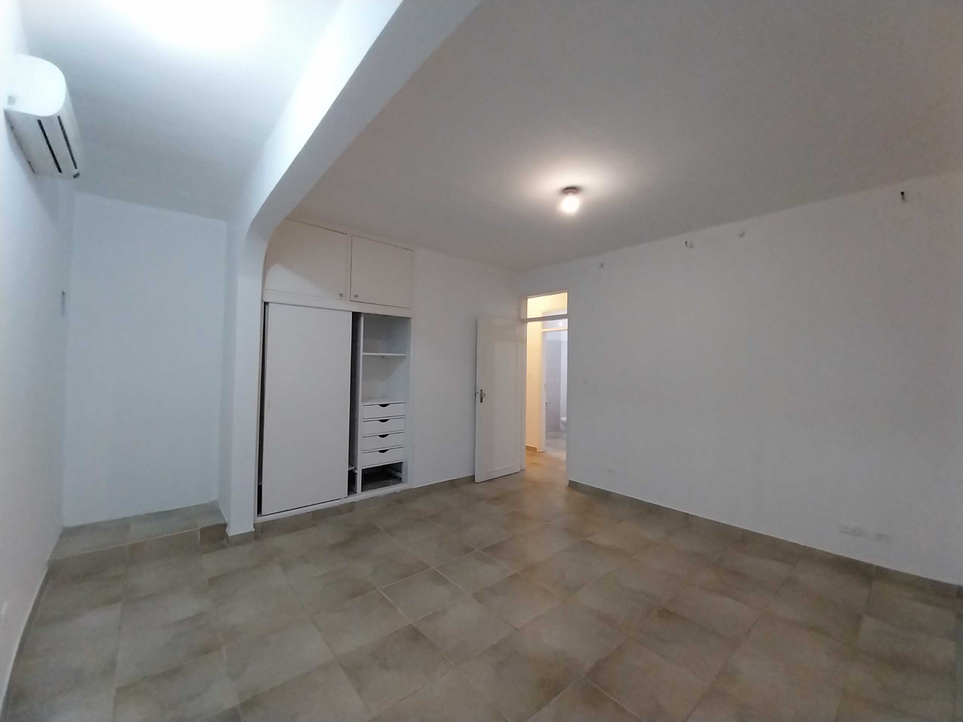 Casa en AlquilerBARRIO HAMACAS - ZONA NORTE 4° ANILLO Foto 5