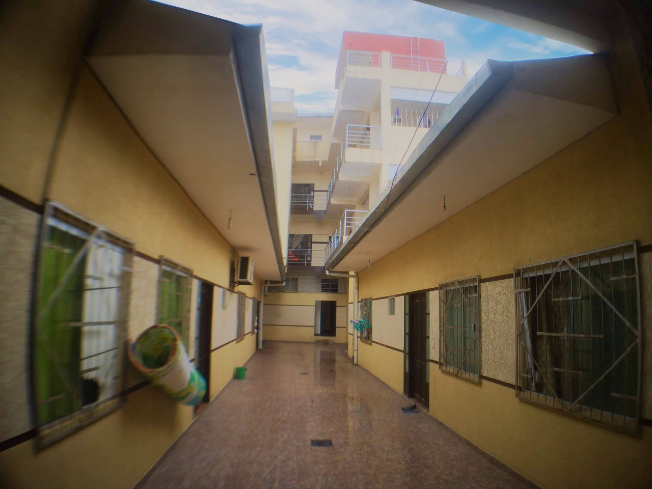 Edificio en VentaEdificio Venta, Paralela Isabel Catolica Foto 2