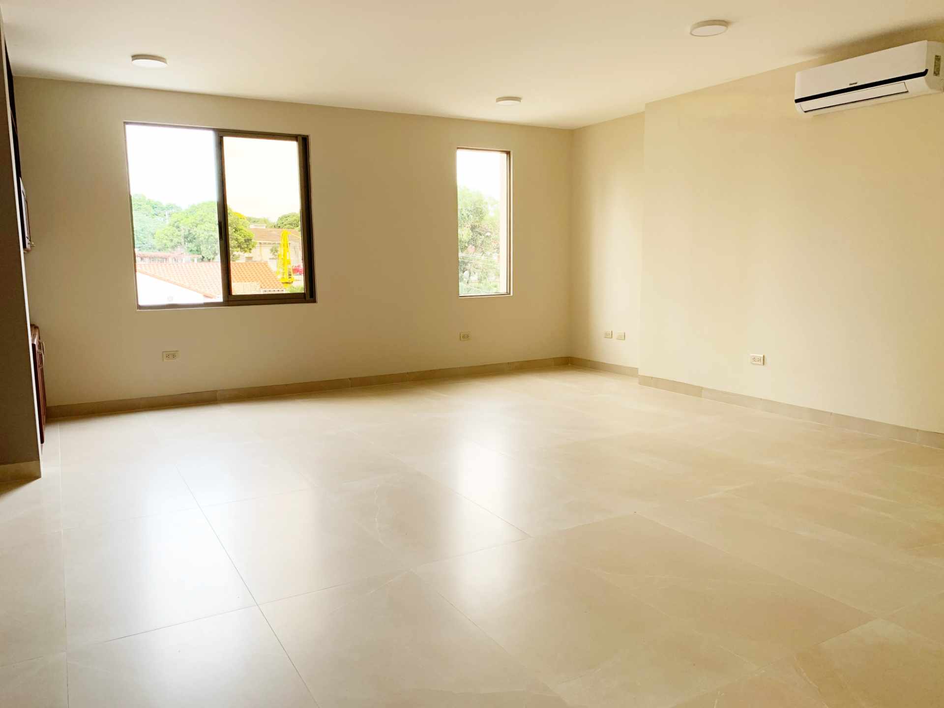 En Alquiler a $us 900 Foto 11