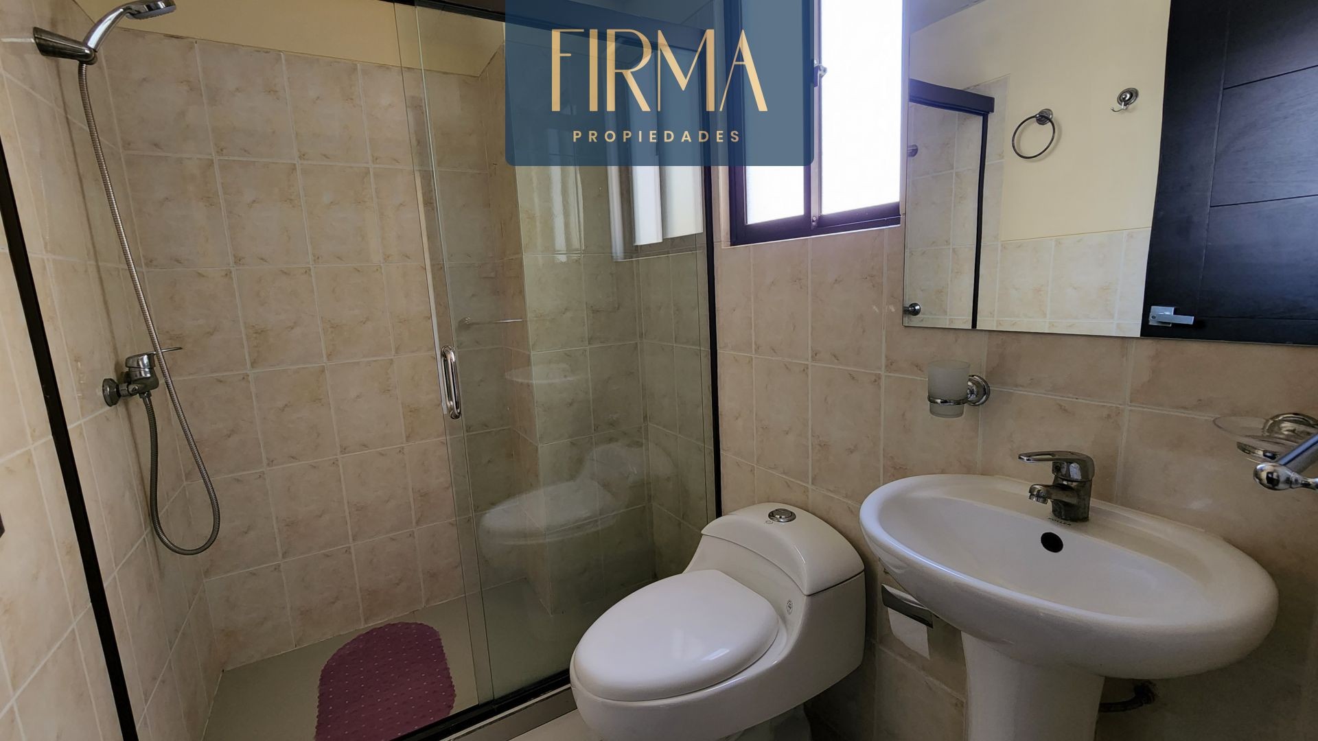 Departamento en Achumani en La Paz 3 dormitorios 4 baños 1 parqueos Foto 12