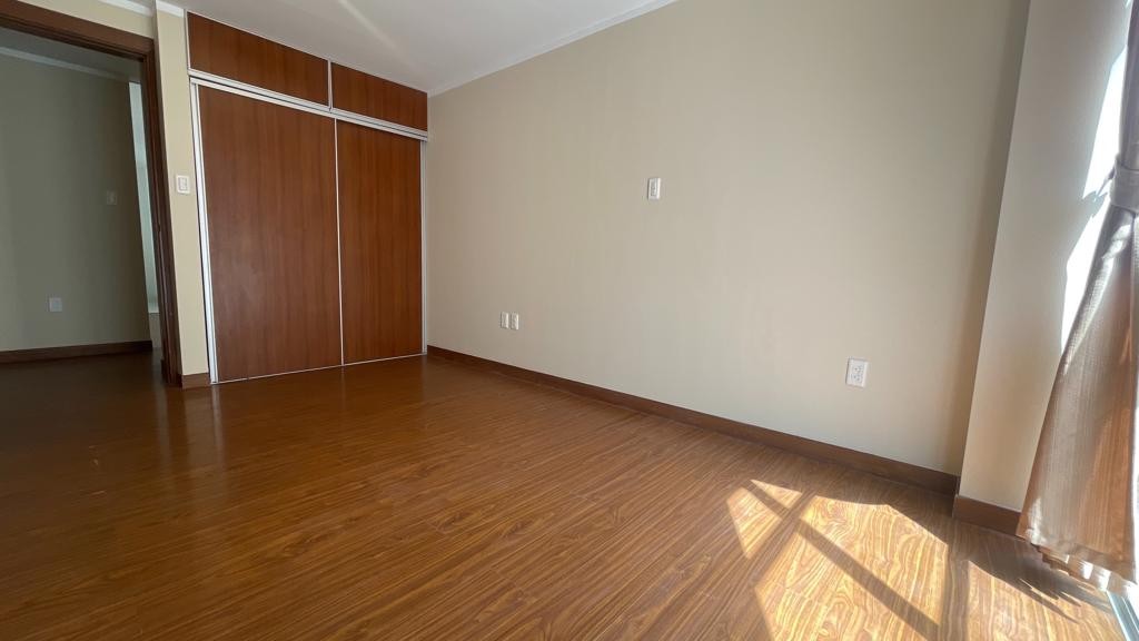 Departamento en Irpavi en La Paz 2 dormitorios 2 baños 1 parqueos Foto 4