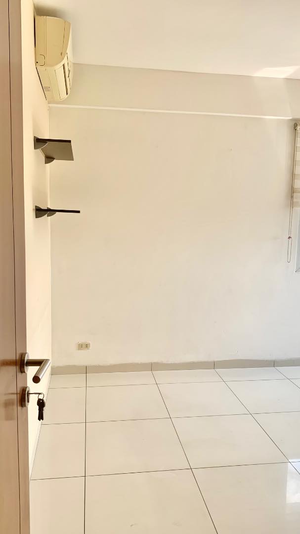 Departamento en AlquilerAV. ALEMANA entre 4to. Y 5to. anillo 4 dormitorios 3 baños 1 parqueos Foto 21