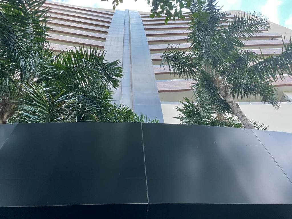 En Alquiler a $us 1,000 Foto 2