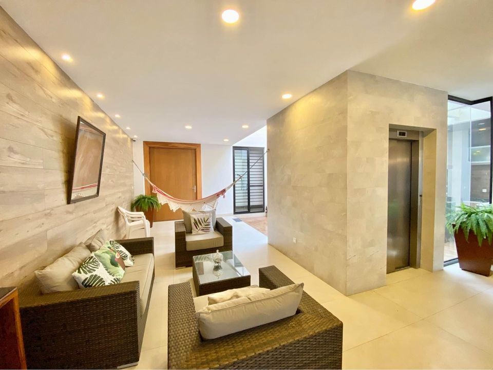 Casa en VentaCasa con 5 suites, Av. Paragua Foto 4