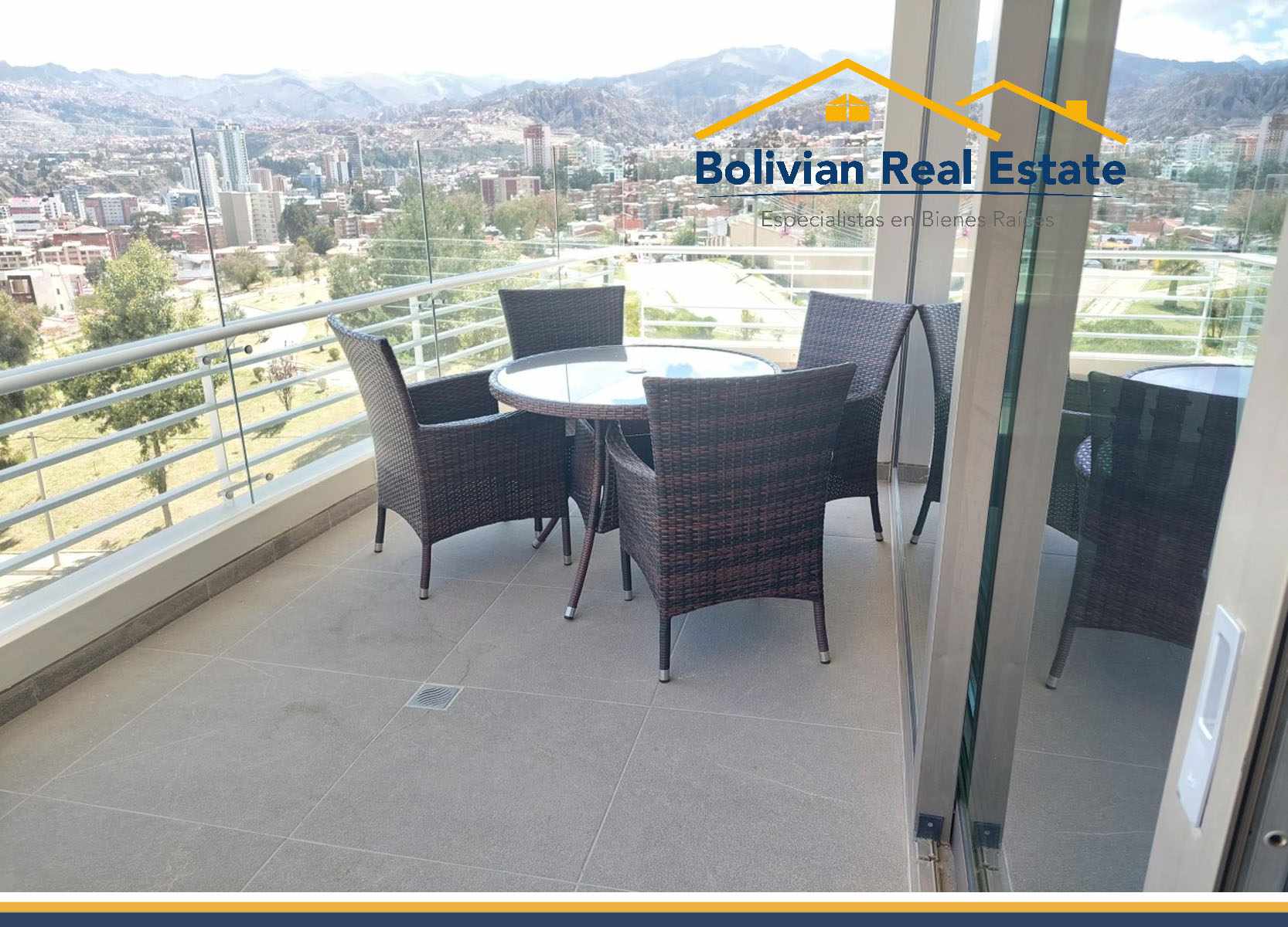 Departamento en Auquisamaña en La Paz 3 dormitorios 4 baños 3 parqueos Foto 1