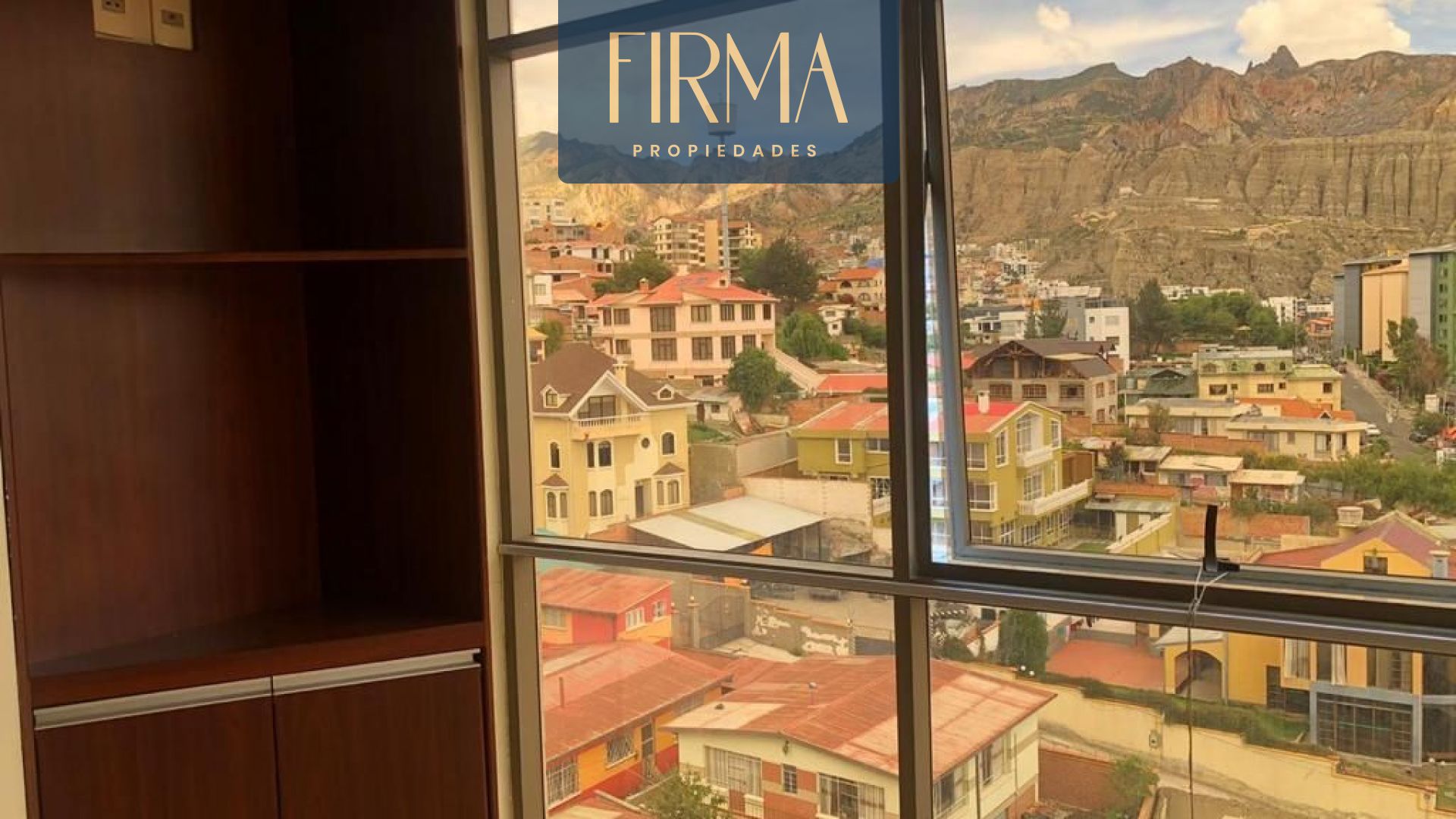 Departamento en VentaCOMPRA ESTE PENTHOUSE EN CALACOTO Foto 3