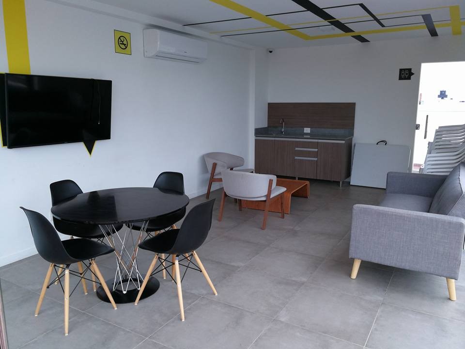 Departamento ANTICRETICO Smart Studio Monoambiente con balcón. Equipetrol 3er anillo Foto 6