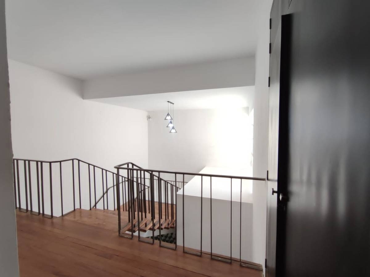 Oficina CALACOTO, CALLE 11 Foto 8