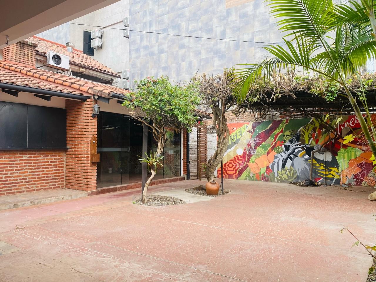 Casa en Sirari en Santa Cruz de la Sierra 5 dormitorios 4 baños 1 parqueos Foto 6