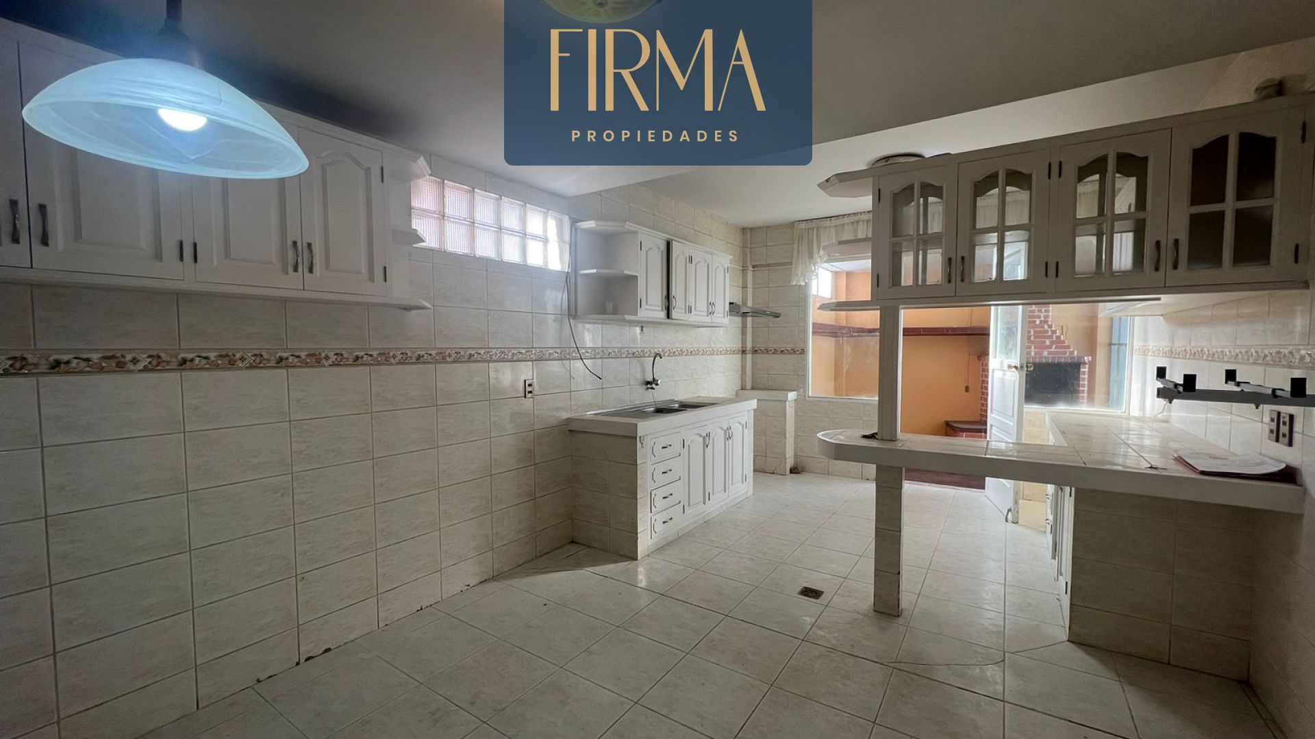 Departamento en AnticréticoDEPARTAMENTO DUPLEX EN ANTICRETICO EN COTA COTA 4 dormitorios 5 baños 1 parqueos Foto 11