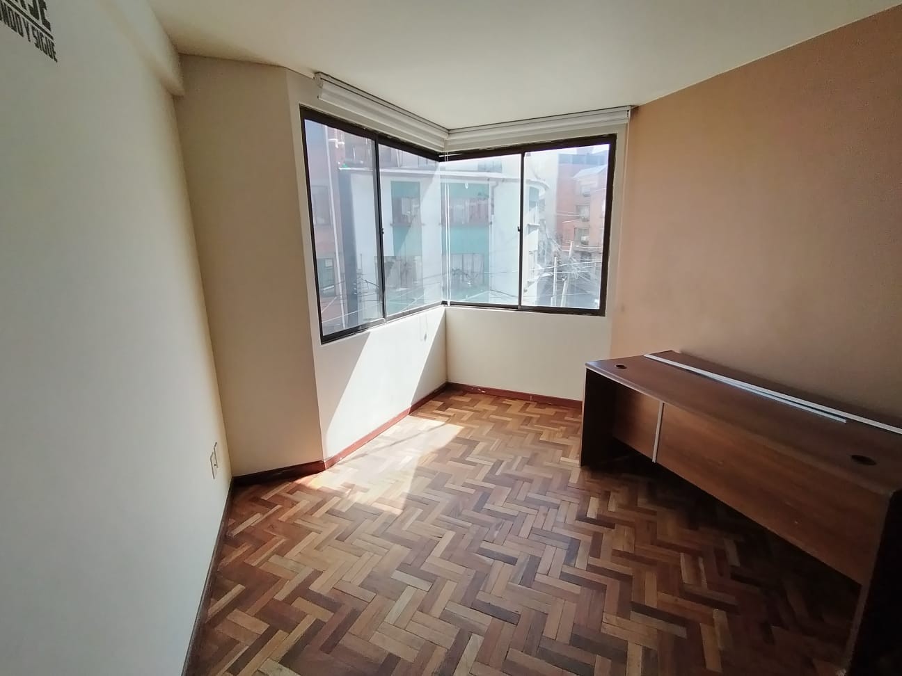 Departamento en AlquilerAvenida 31 de Octubre esquina calle 7 Zona Villa San Antonio 3 dormitorios 3 baños  Foto 11