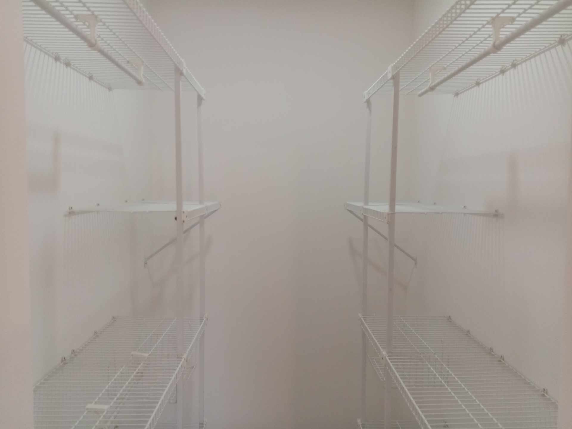 Casa [CONDOMINIO JERUSALEN| 4TO. Y 5TO. ANILLO ZONA NORTE ENTRE RADIAL 26 Y 27 CERCA DE MALL LAS BRISAS] ALQUILER SIN MUEBLES CASA DE 2 PLANTAS, DE 3 DORMITORIOS PET FRIENDLY, CON DEPENDENCIAS Y PARQUEO TECHADO Foto 17