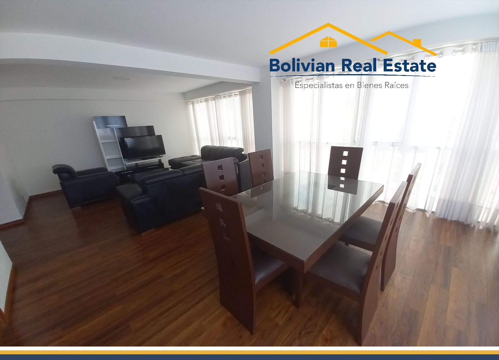 Departamento en AlquilerCALACOTO, Av. BALLIVIAN, TE OFRECEMOS UN  SOLEADO DEPARTAMENTO AMOBLADO EN ALQUILER 4 dormitorios 3 baños 1 parqueos Foto 3