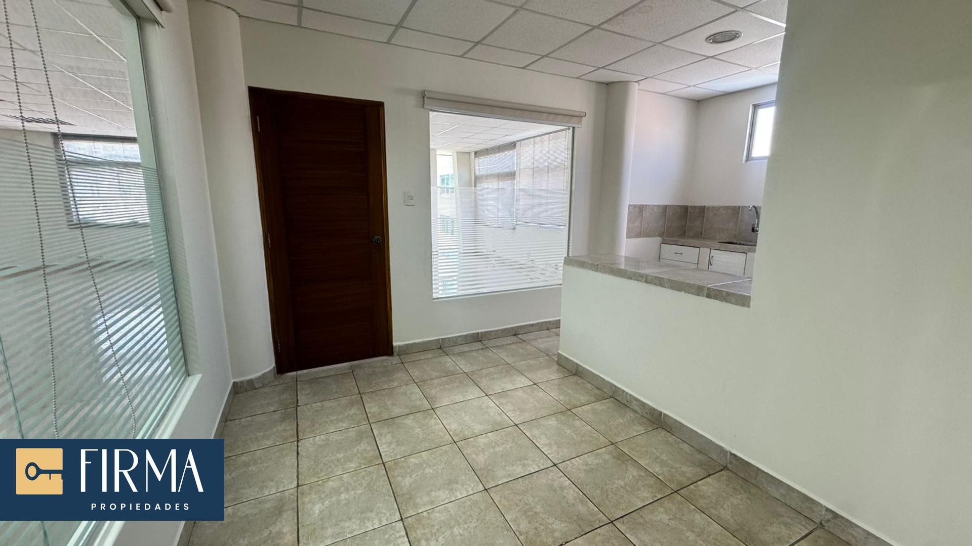 Oficina en AlquilerOFICINA EN ALQUILER, CALACOTO 3 dormitorios 5 baños 1 parqueos Foto 11