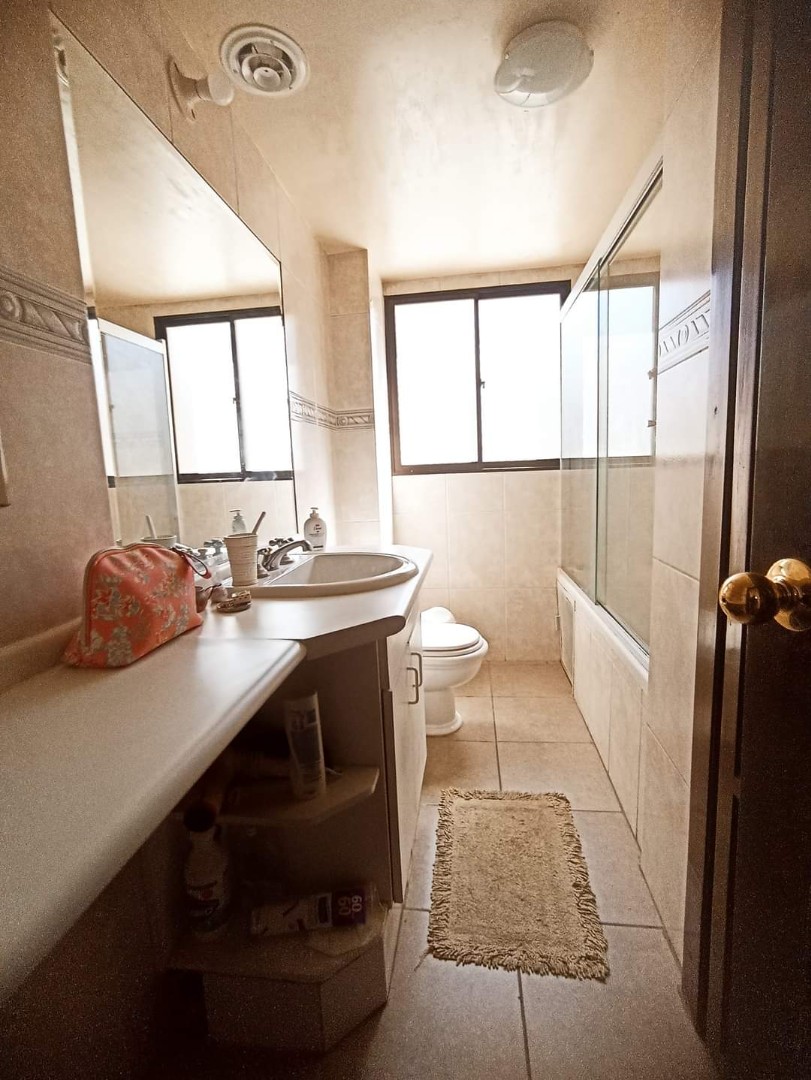 Departamento en AnticréticoObrajes calle 3 Foto 6