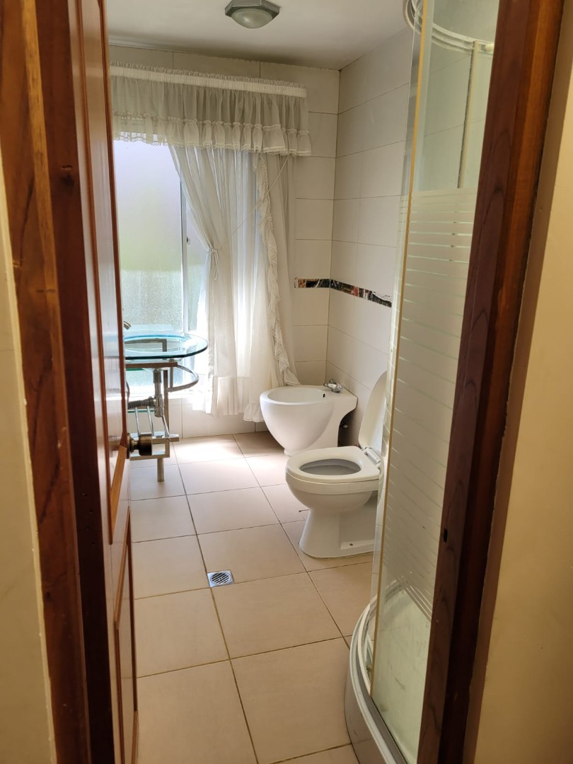 Casa en AlquilerCALACOTO -  EXCELENTE UBICACION 4 dormitorios 4 baños 5 parqueos Foto 18
