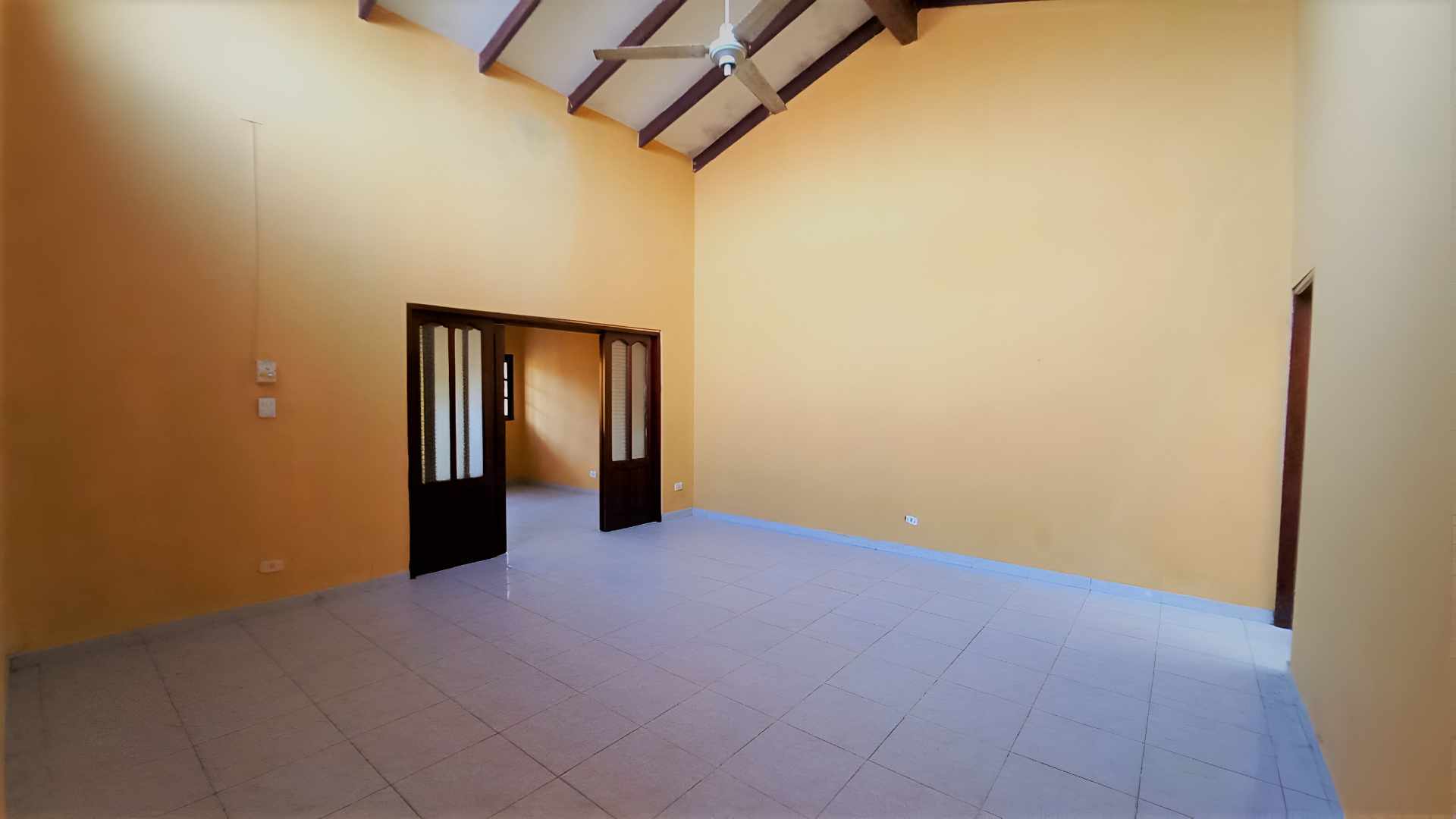 Casa Av. Los Pinos, Urb. Toborochi, Zona Sur Foto 9