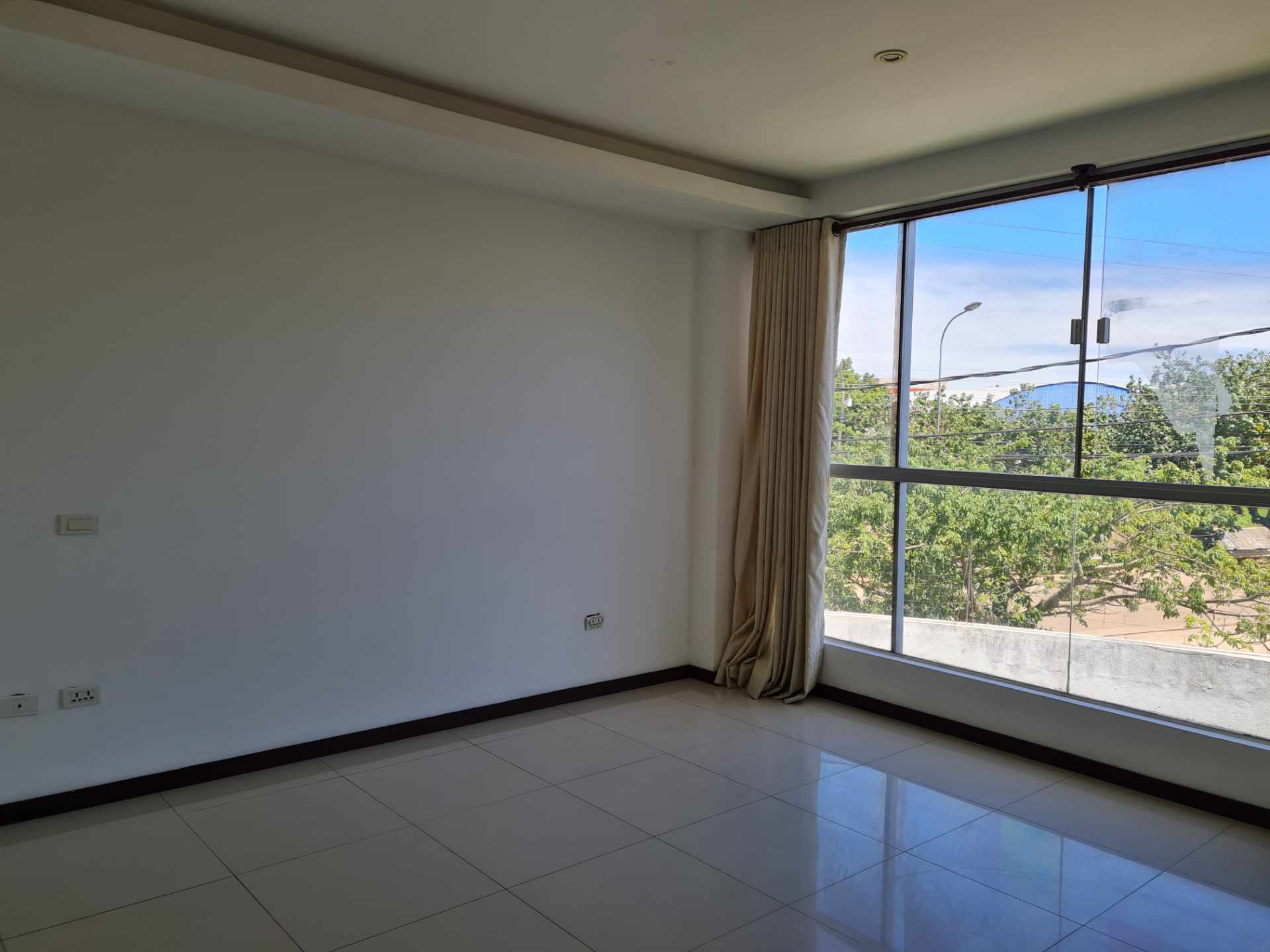 En Venta a $us 225,000 Foto 29