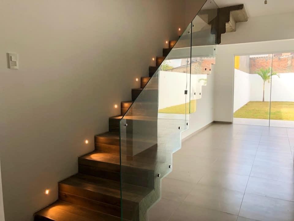 Casa en Entre 8vo y 9no anillo Norte en Santa Cruz de la Sierra 3 dormitorios 7 baños 2 parqueos Foto 57