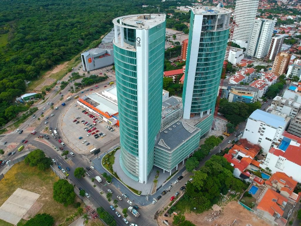 Oficina en Equipetrol en Santa Cruz de la Sierra 1 dormitorios 1 baños  Foto 1