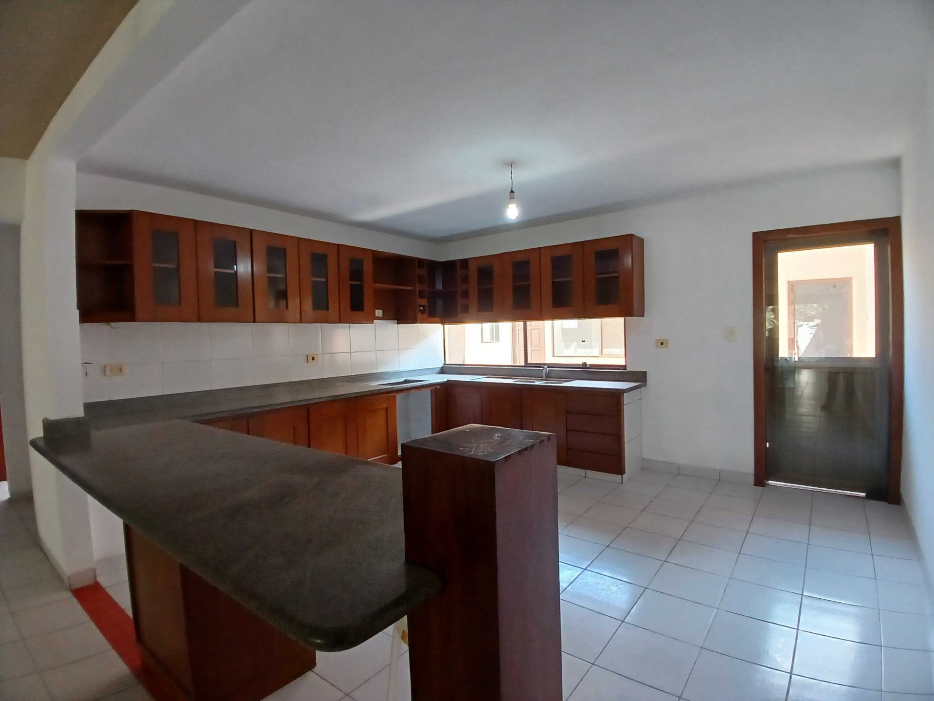 En Alquiler a $us 9,000 Foto 14