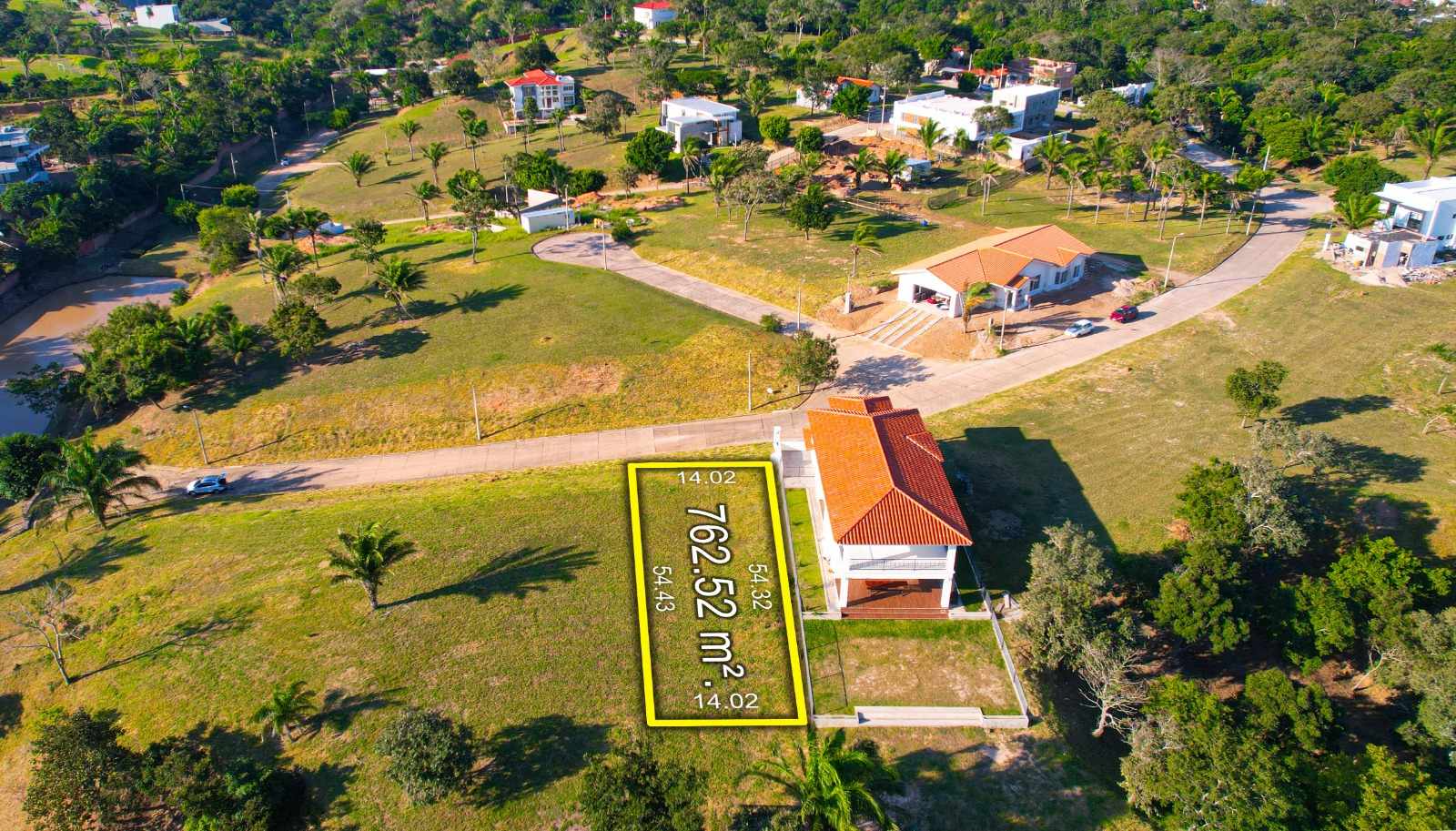 Terreno en VentaTERRENO EN VENTA - ZONA URUBÓ CONDOMINIO BELLA FLOR Foto 8