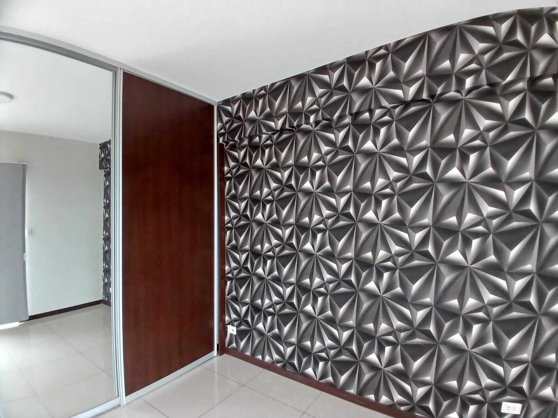 Departamento en Alquiler📢 ALQUILER DPTO EN COND. CURUPAU – AV. PARAGUA 4 dormitorios 4 baños 1 parqueos Foto 9