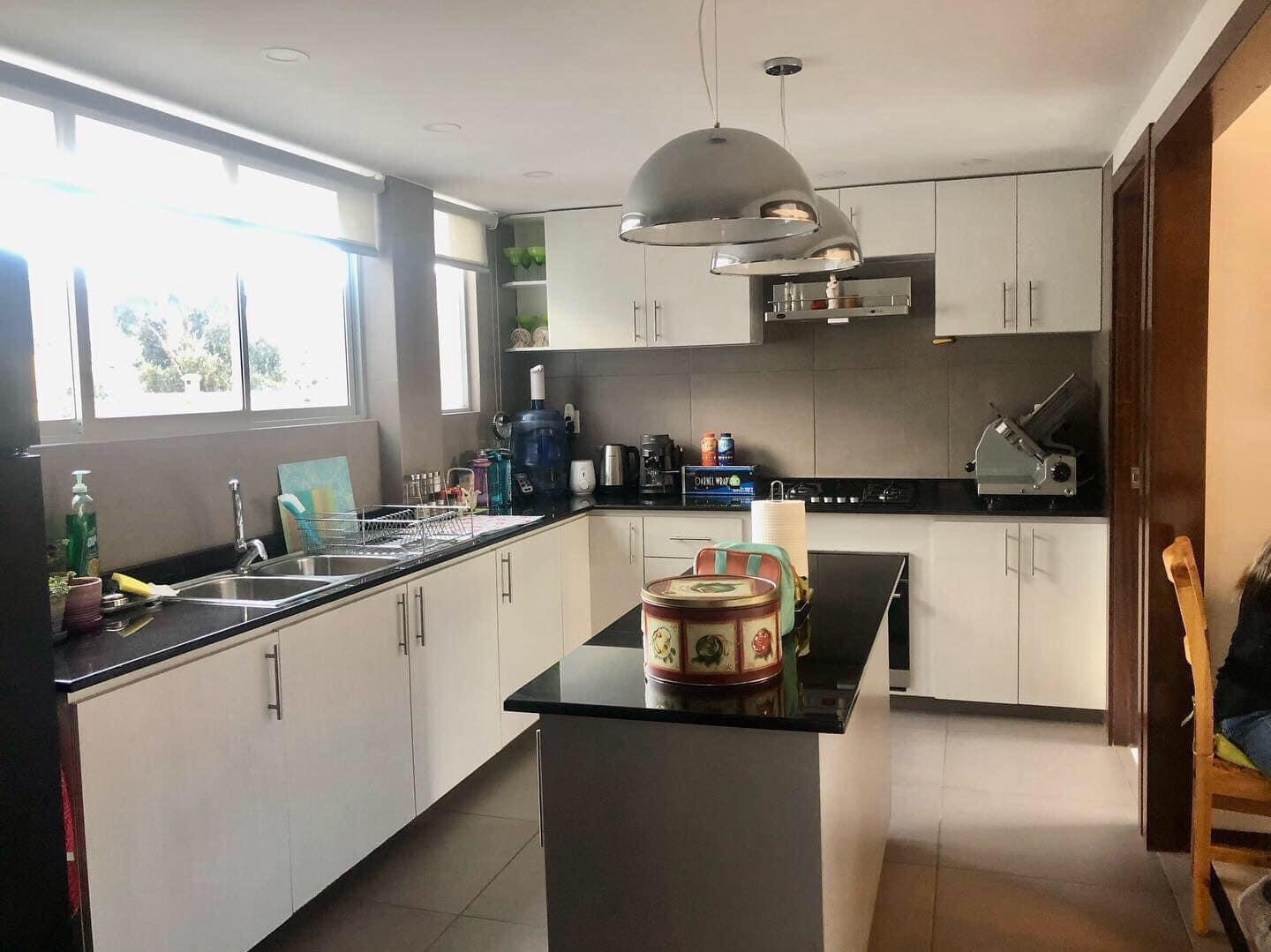 En Alquiler a $us 550 Foto 8