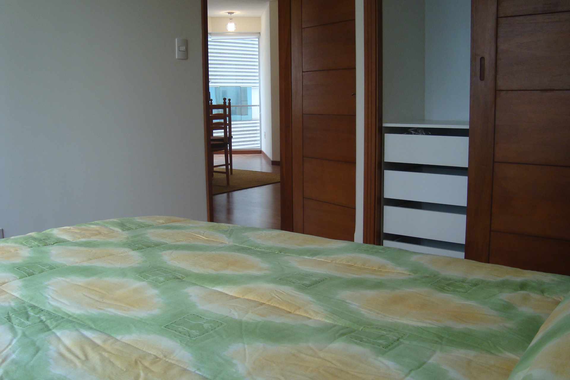 En Alquiler a $us 650 Foto 8