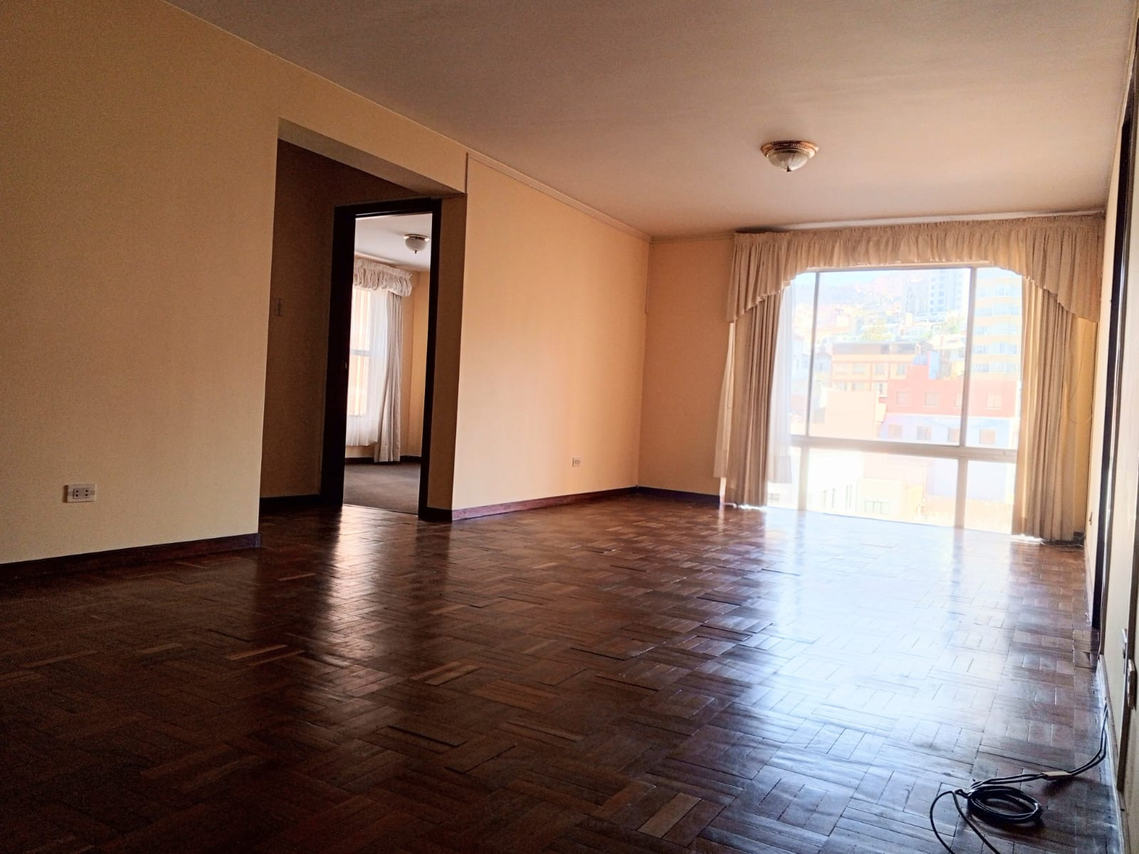 Departamento en AlquilerSánchez Lima. Sopocachi 2 dormitorios 2 baños  Foto 2