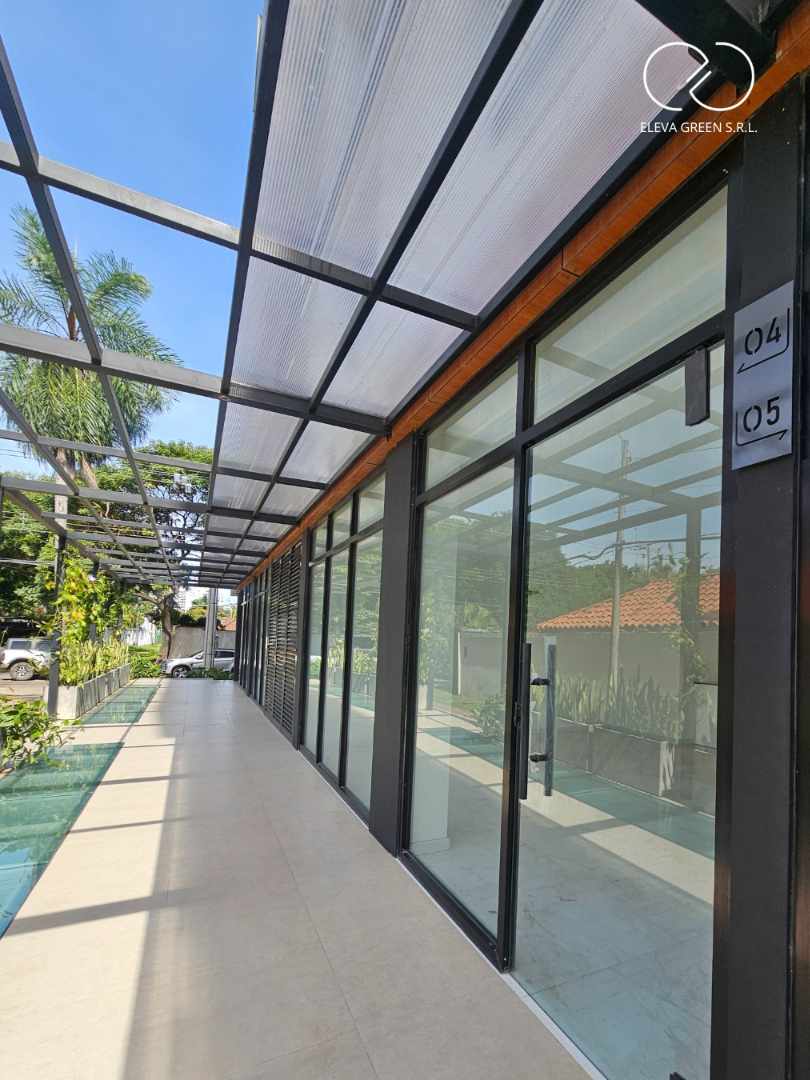 Local comercial en VentaZona norte entre 2do y 3er anillo  1 baños  Foto 2