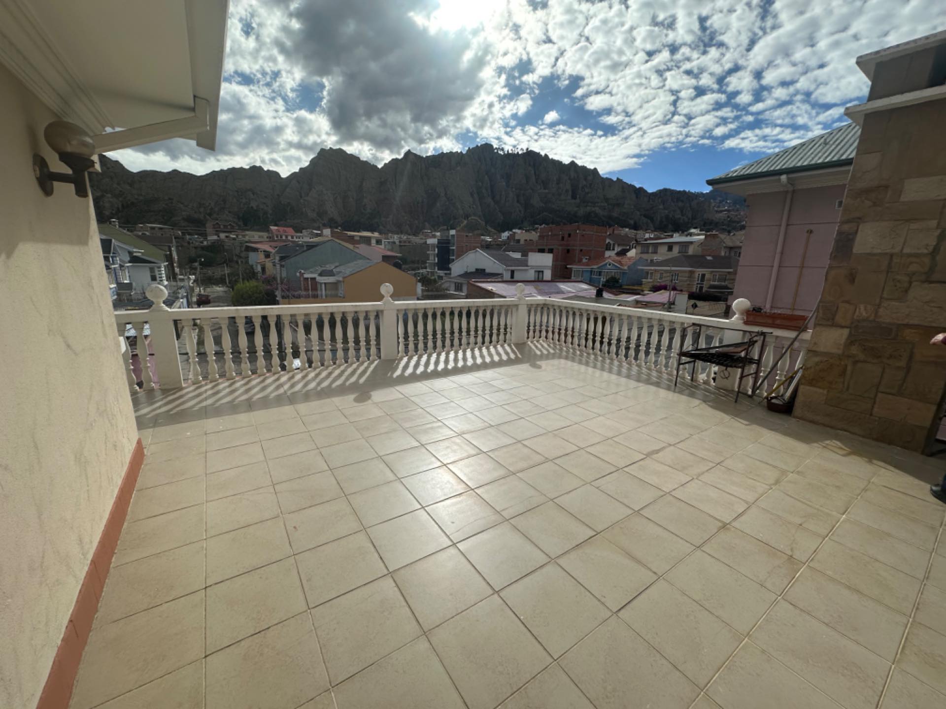 Casa en Irpavi en La Paz 7 dormitorios 7 baños 4 parqueos Foto 26