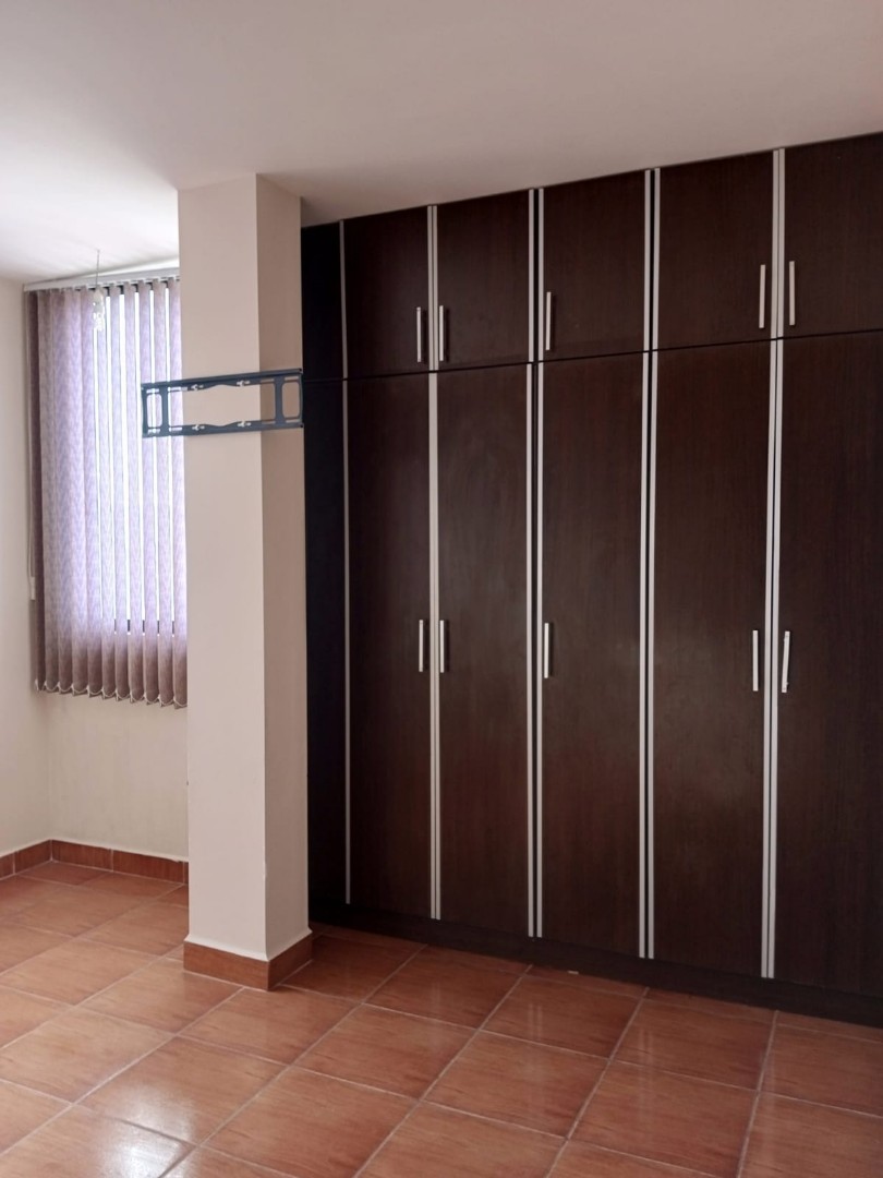Departamento BS.2000.- DEPARTAMENTO 3DOR+ GARAJE + EXPENSAS INM. TIQUIPAYA UNIVALLE Foto 7