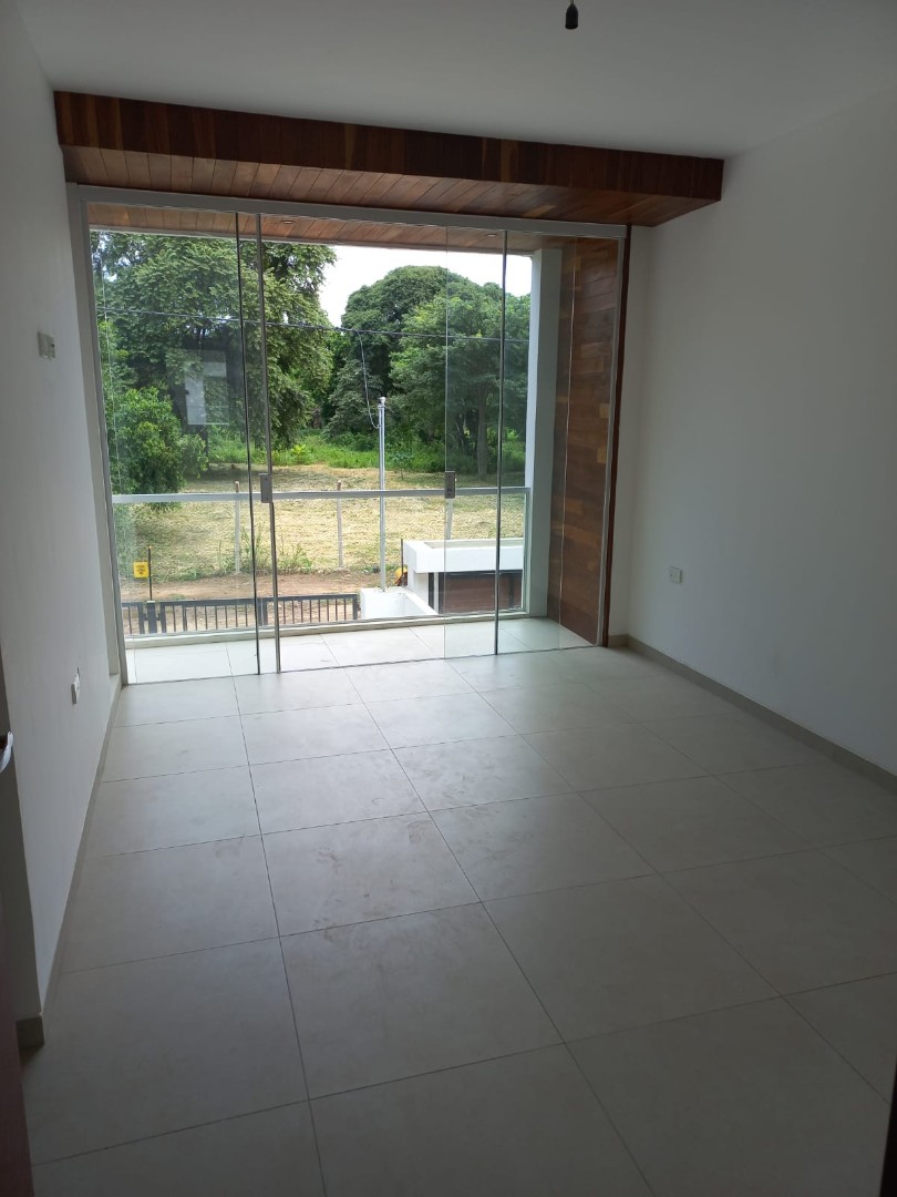 Casa en Entre 8vo y 9no anillo Norte en Santa Cruz de la Sierra 3 dormitorios 7 baños 2 parqueos Foto 23