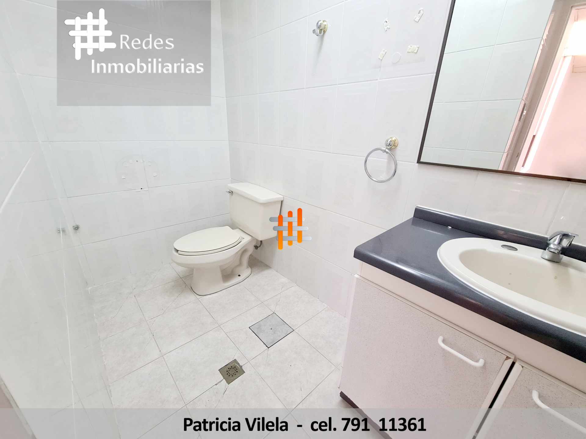 Oficina en VentaOFICINA EN VENTA EN CALACOTO EN EDIFICIO EMPRESARIAL - DIVISIONES DE VIDRIO TEMPLADO 5 dormitorios 2 baños 2 parqueos Foto 16