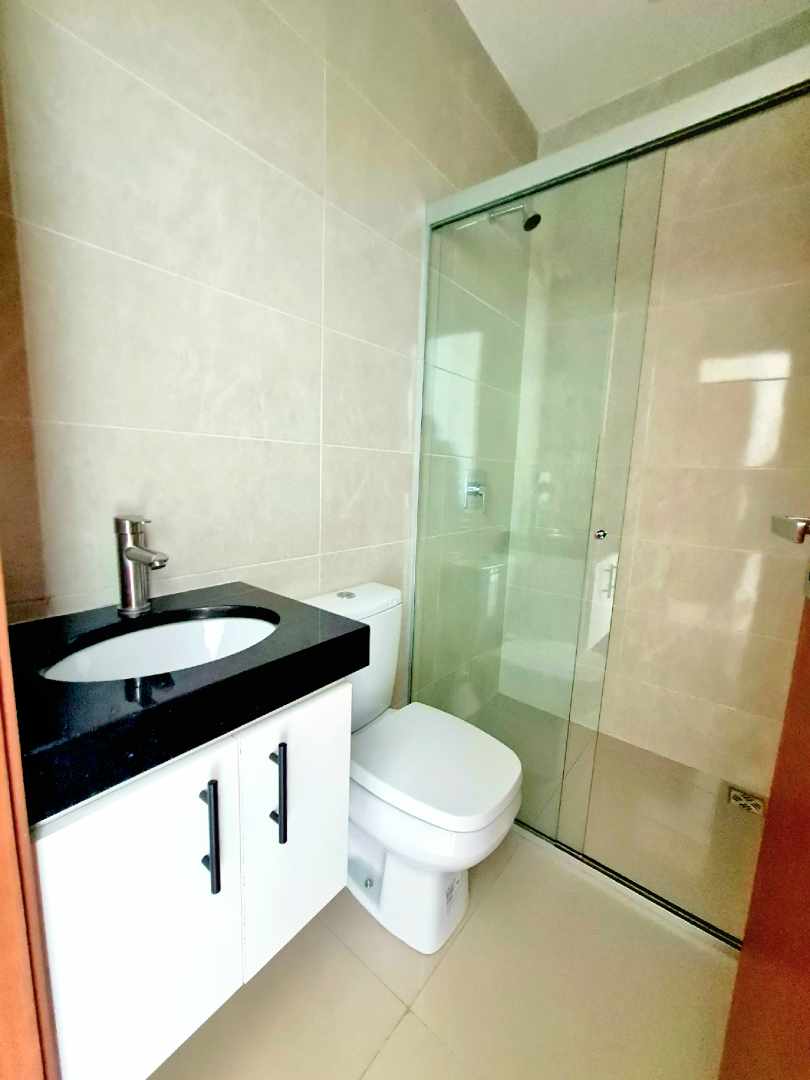 Casa Zona Norte 
km 8½ Banzer (Zona Col. Cambridge)
Condominio Las Palmeras 2 Foto 14