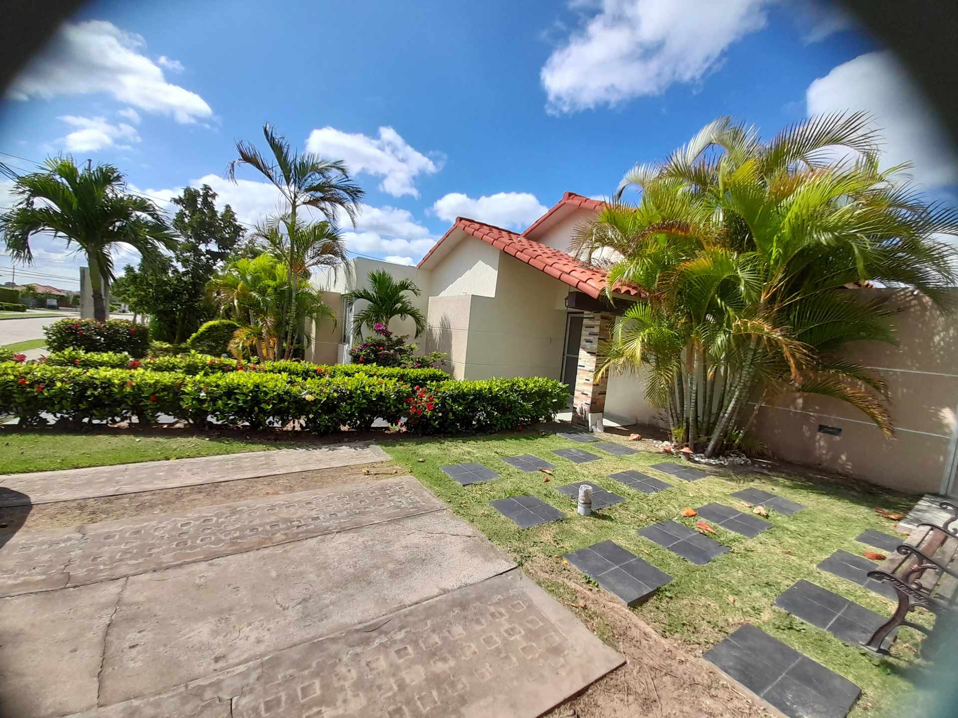 Casa en VentaURUBO CASA EN VENTA SANTA CRUZ DE LAS COLINAS Foto 3