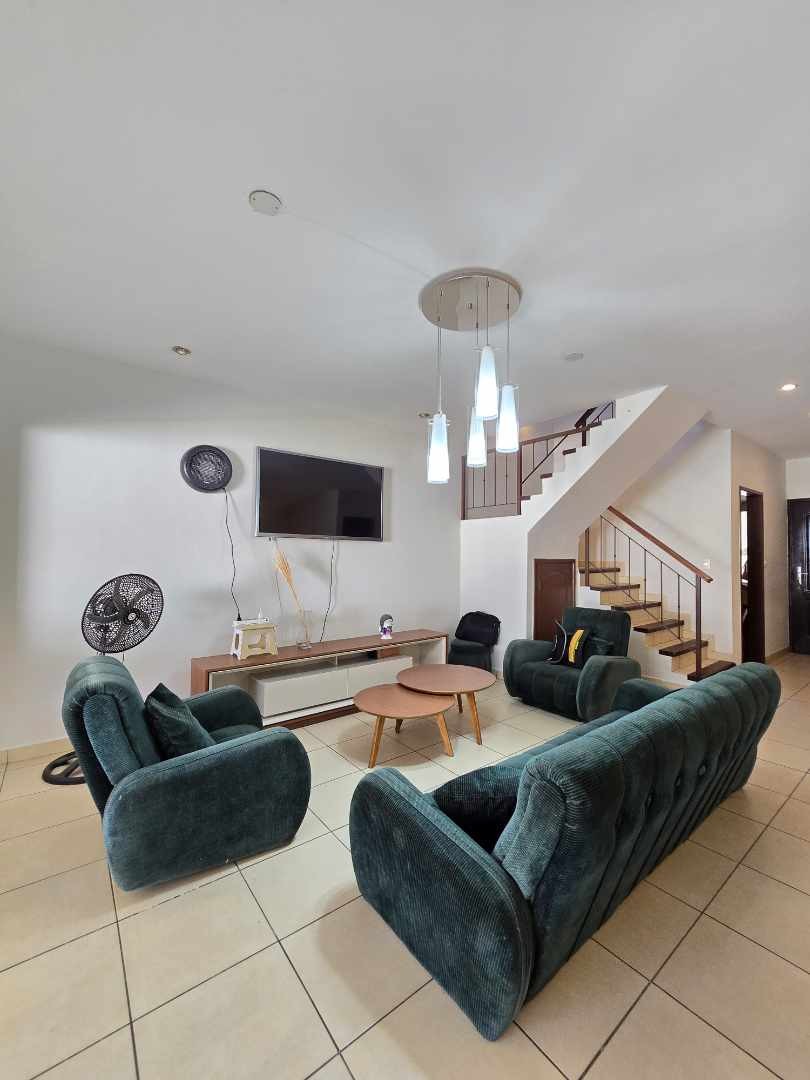 Casa en VentaCASA EN VENTA –CONDOMINIO VERSALLES
📍 Zona Norte, Km 8½ – Carretera al Norte, Santa Cruz de la Sierra Foto 20