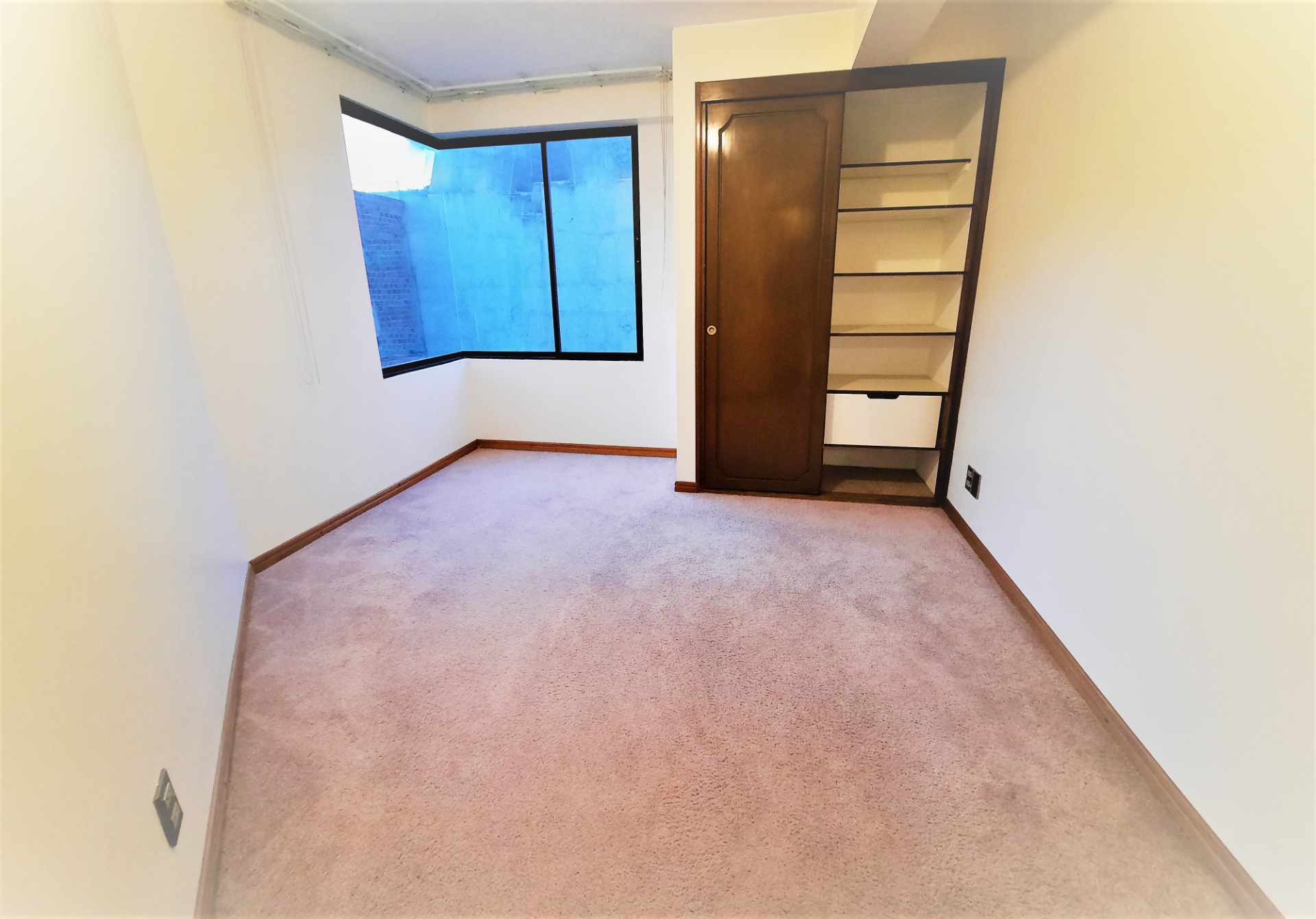 Departamento A 1 cuadra Plaza Humboldt Calacoto Foto 18