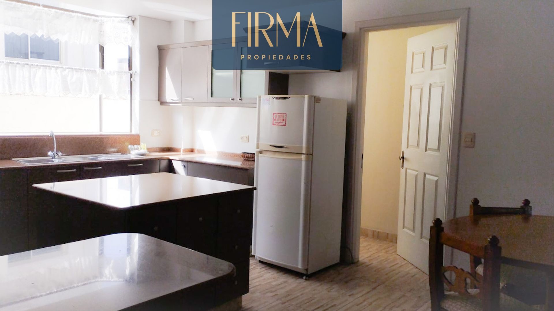 En Venta a $us 640,000 Foto 14