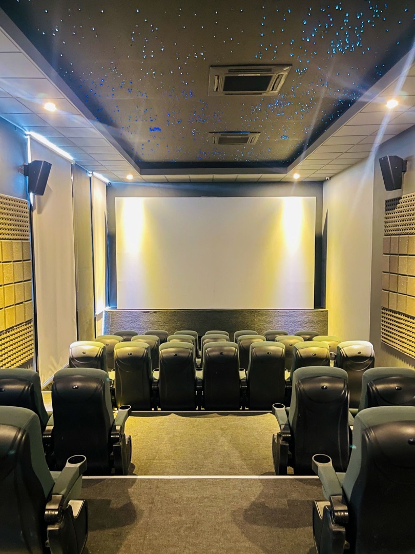 Casa en VentaVenta de casa tipo Town House Condominio Jardines del Norte V
( 8 vo anillo y Banzer , zona Norte) Foto 4