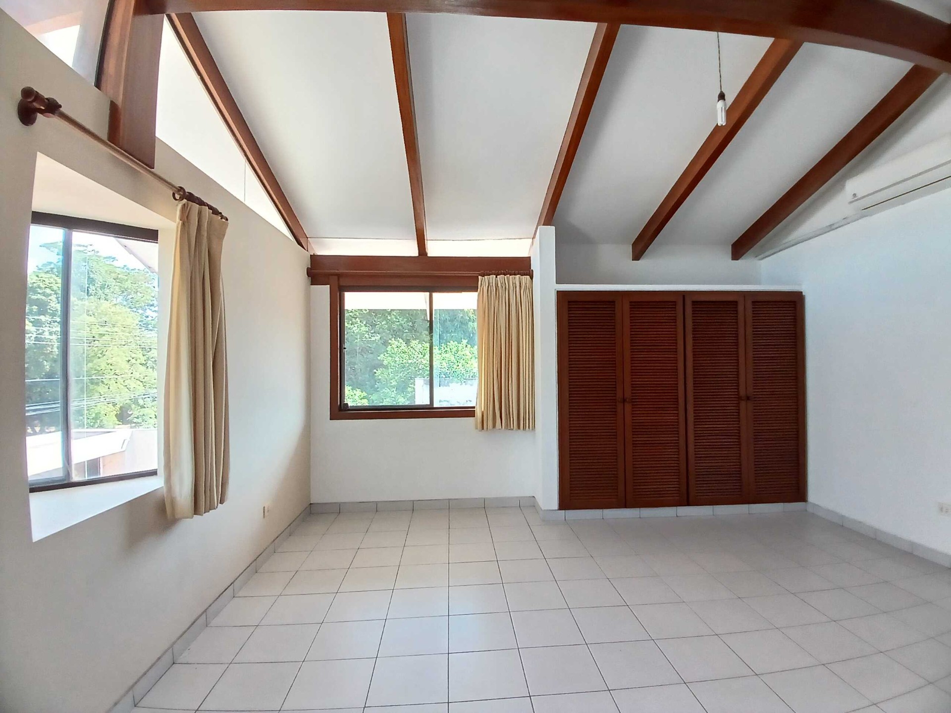 Casa ALTO LAS PALMAS ZONA OESTE 6º ANILLO AV. PIRAI Foto 10