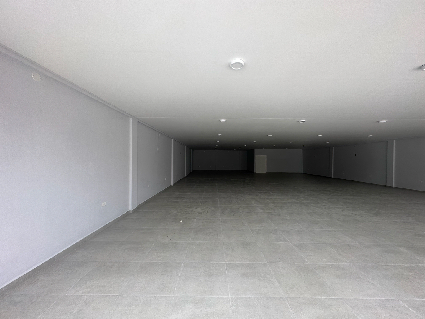 En Alquiler a $us 2,500 Foto 2