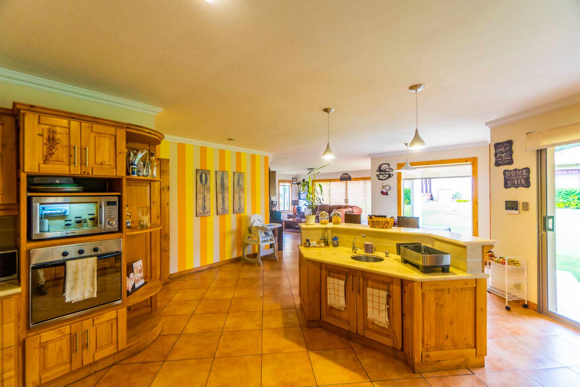 Casa en VentaFABULOSA PROPIEDAD E VENTA ZOBRE CALLE CARACOL ZONA TROJES Foto 25