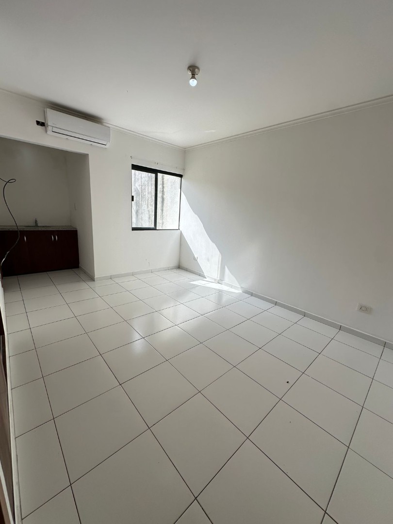 Casa Cond. Fontana La Riviera 1 ,  En Alquiler Bs 3.350 (incluye expensas) Foto 9
