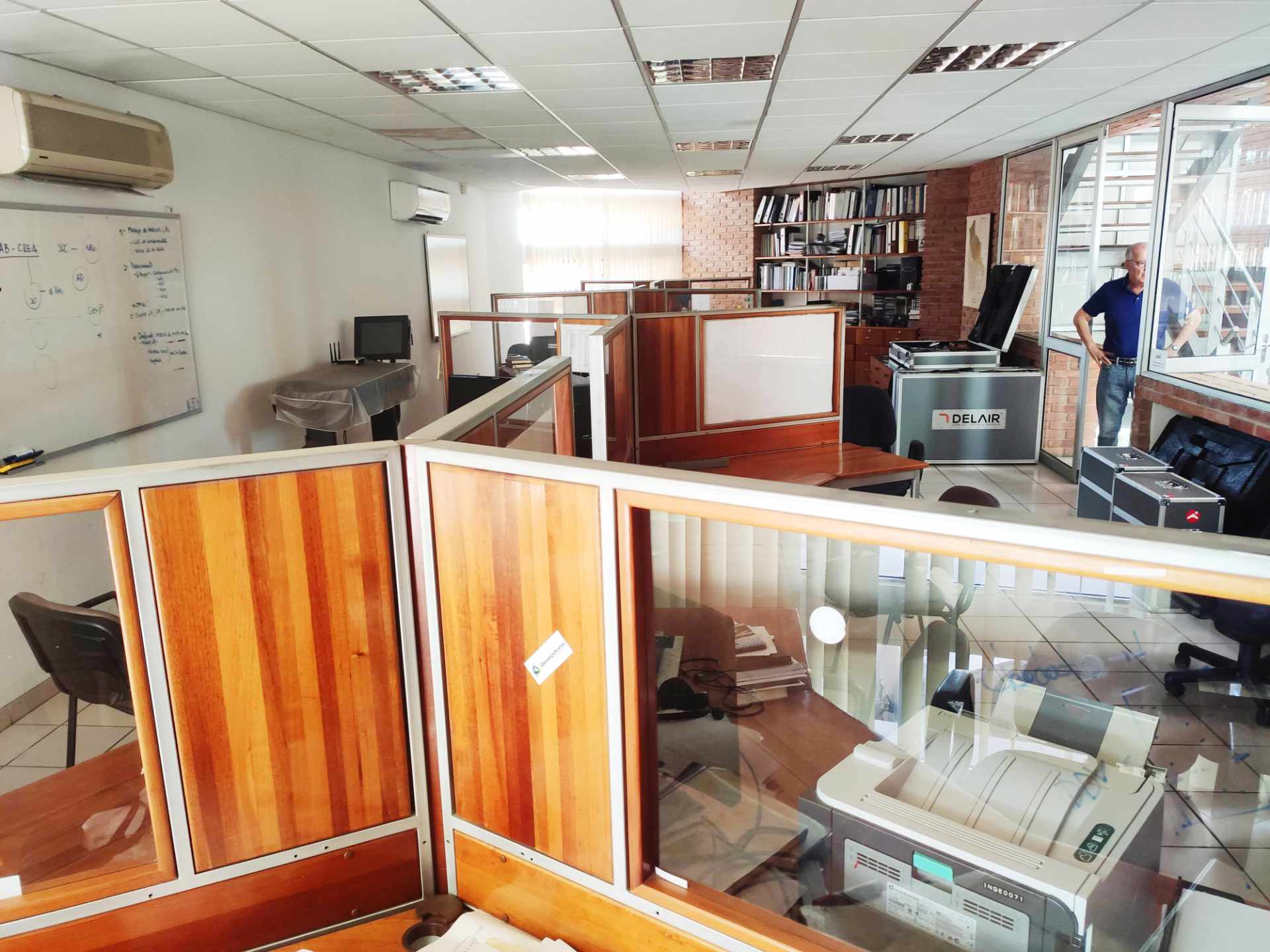 Edificio en VentaOFERTA EDIFICIO EMPRESARIAL EN EQUIPETROL Foto 11