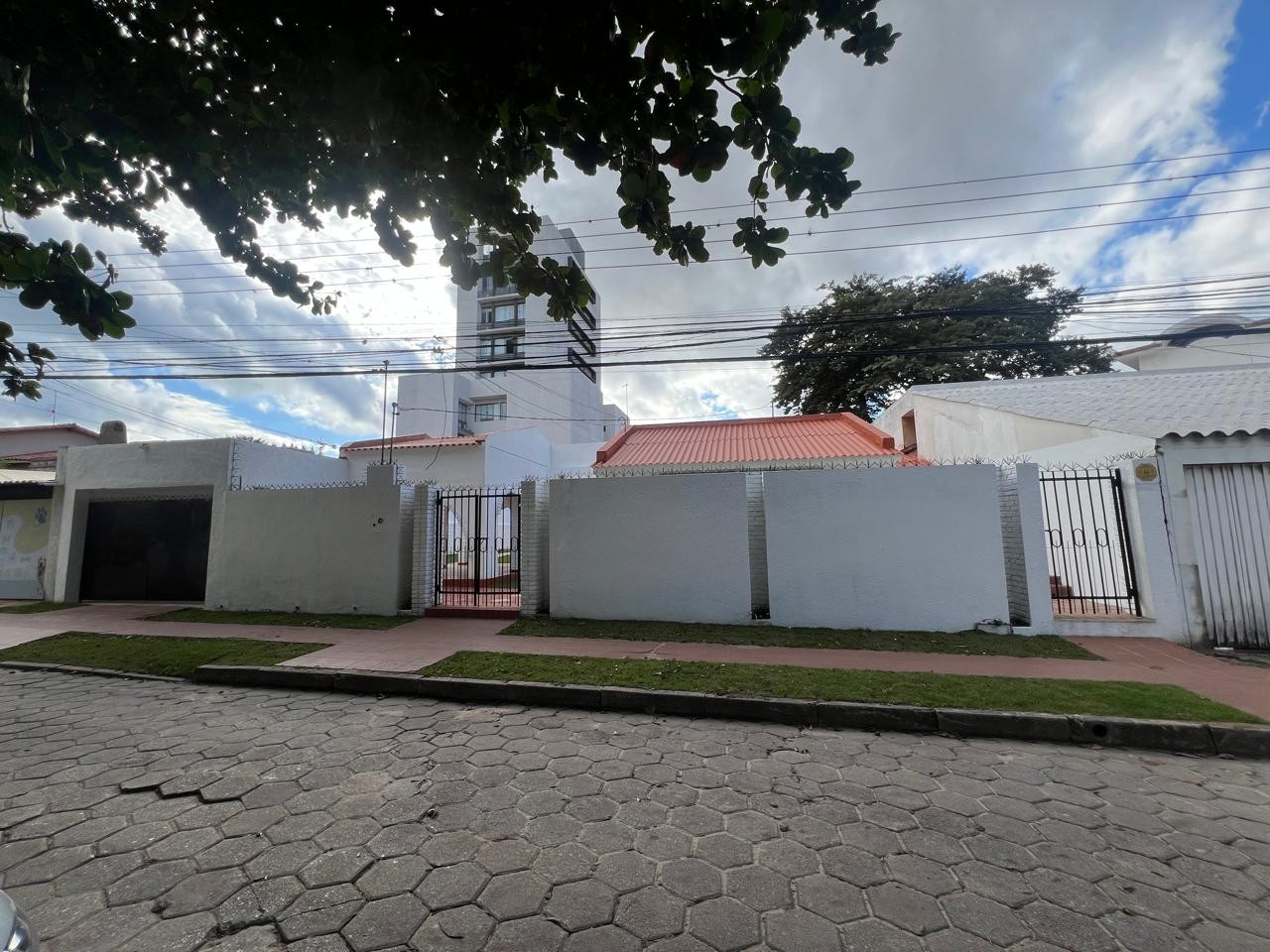 Casa en AlquilerEQUIPETROL Foto 2