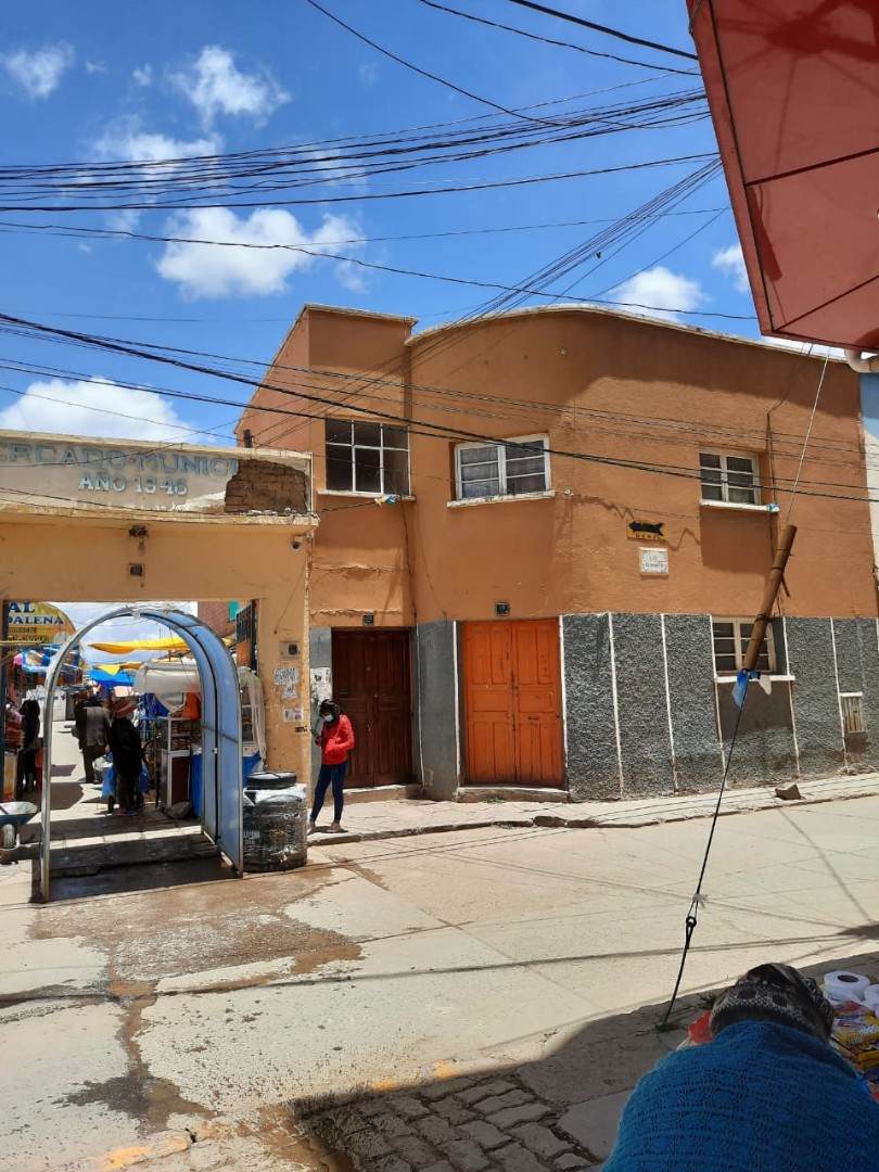 Casa en VentaPlaza José Ballivián, esquina Iturralde, Viacha Foto 1