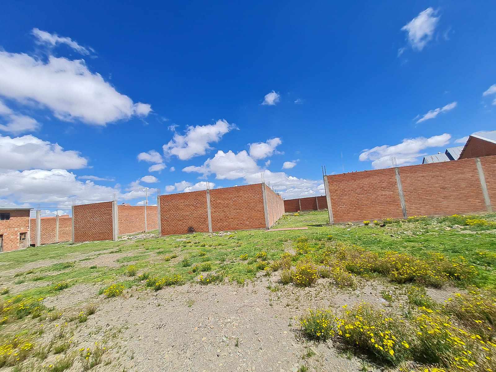 Terreno <b>TERRENO EN VENTA, EL ALTO CERCA DE ACRIBOL</b> Foto 4