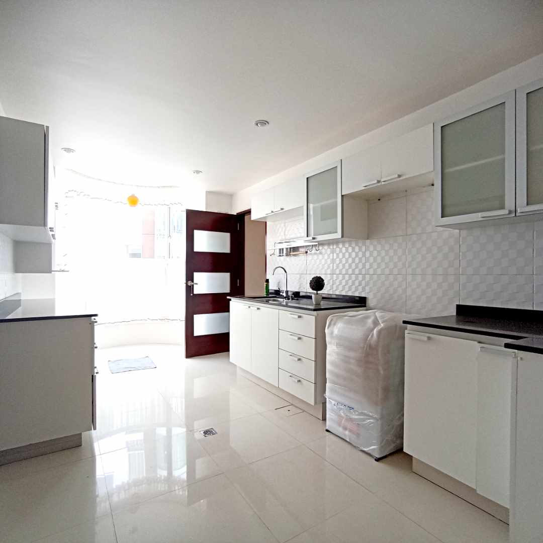 En Alquiler a Bs 3,500 Foto 18